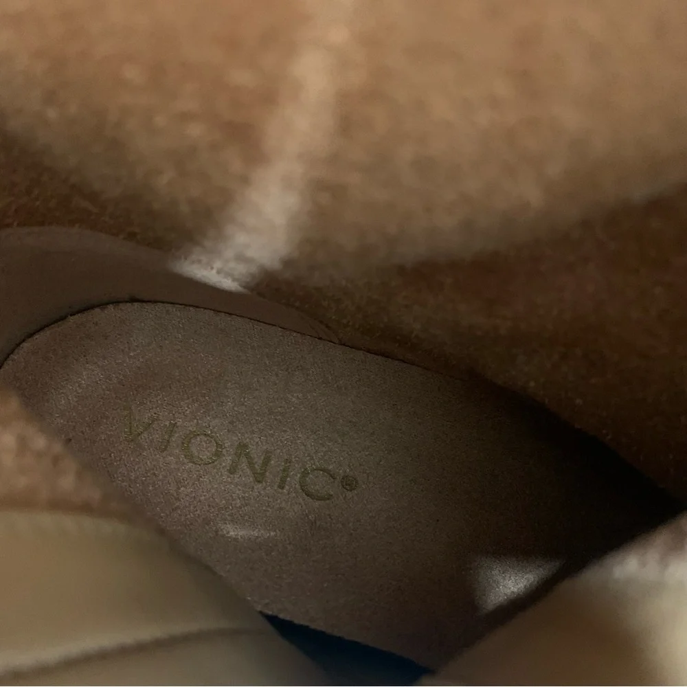 NWOB Vionic Phillipa Women High Shaft Boot 6.5 brown leather ridding boots 2207 - Picture 13 of 13